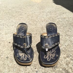 💚💙old fashion slipper heels💙💚